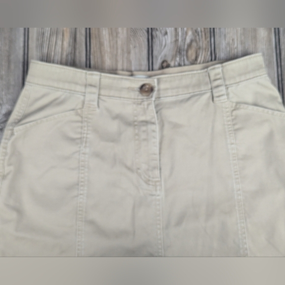 L.L.Bean Classic Fit Skirt Size 6 Stretch Khaki Colored - Picture 3 of 12